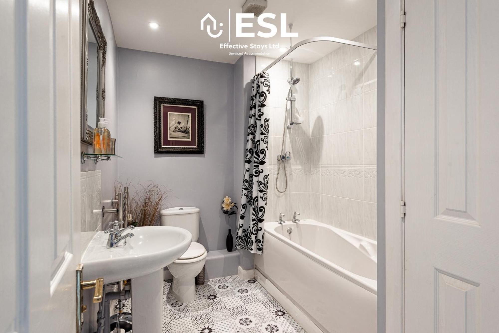 4 Bedroom Townhouse 10Mins Walk From Shrewsbury Town Centre With Parking المظهر الخارجي الصورة