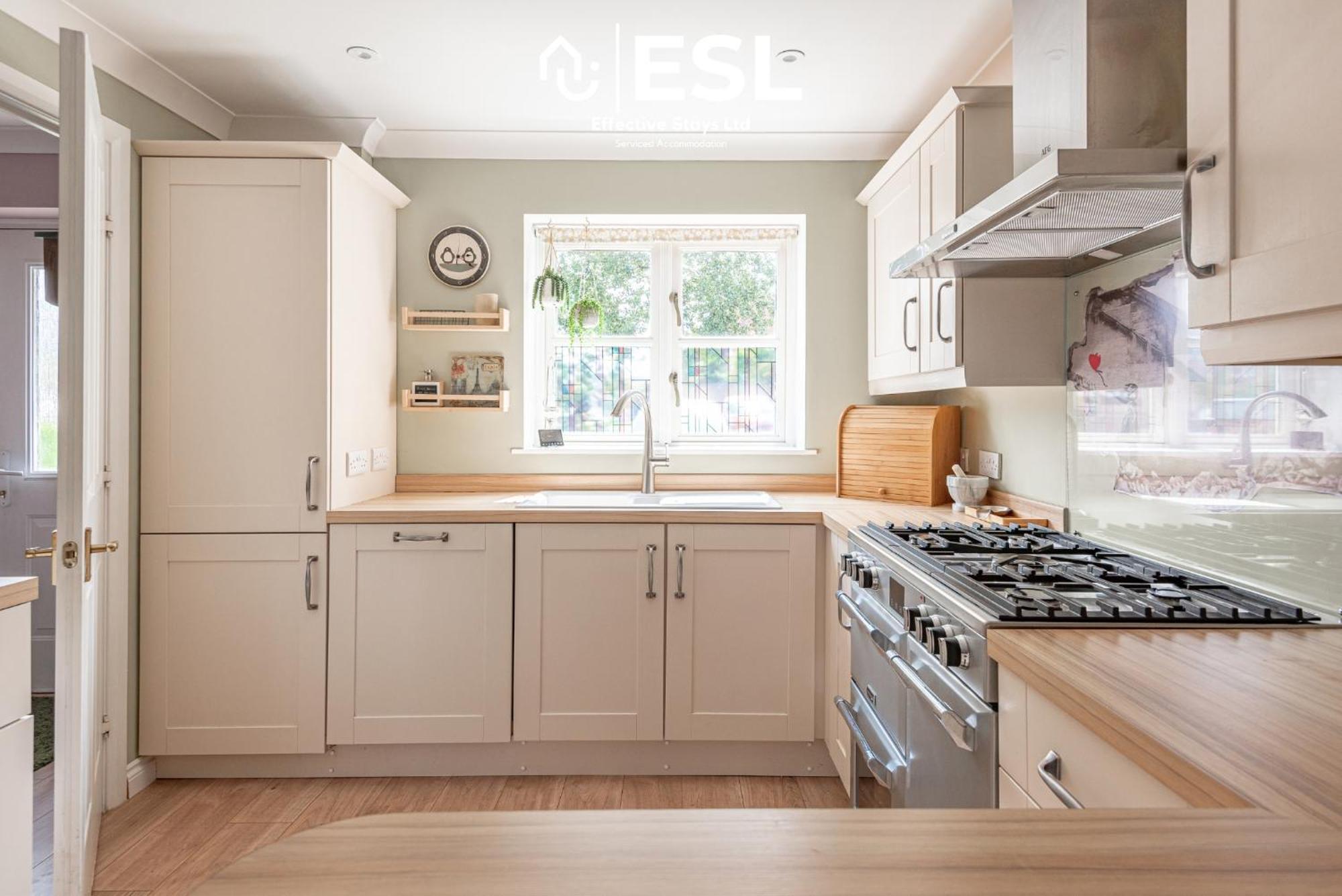 4 Bedroom Townhouse 10Mins Walk From Shrewsbury Town Centre With Parking المظهر الخارجي الصورة
